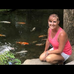 Meet your Posher, Traci